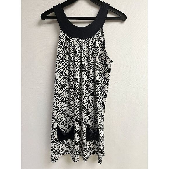 Guess Jeans Women's Sleeveless Scoop Neck A-Line Mini Dress with pockets Black W - Picture 1 of 5